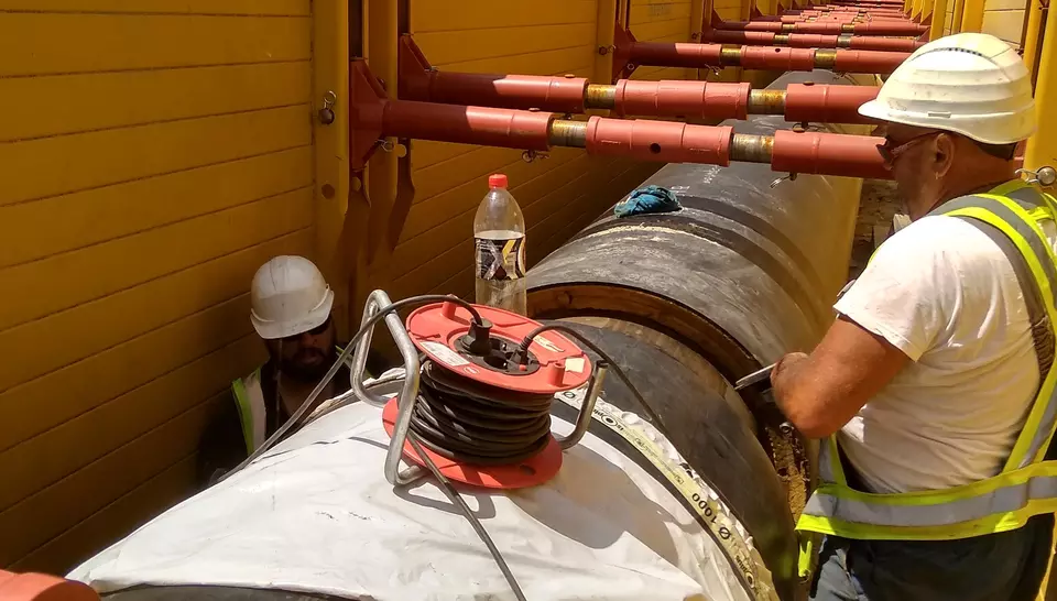 Tahi utca távhővezeték építése 2